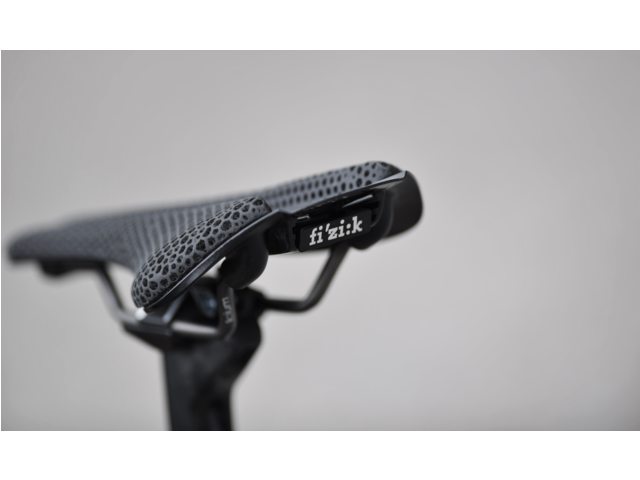 Fizik Antares Versus Evo R3 Adaptive